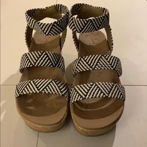 Skechers Platform Wedges SZ9